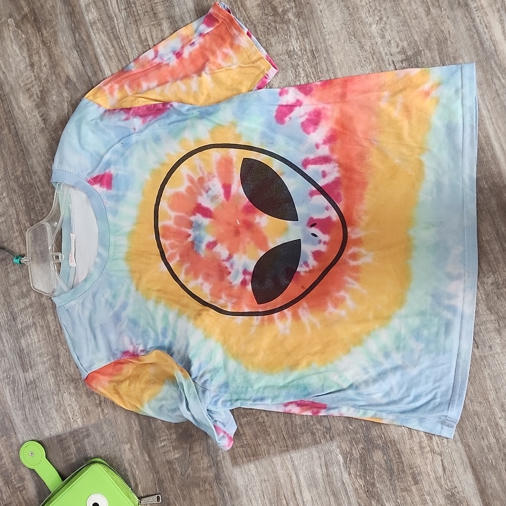 Alien shirt